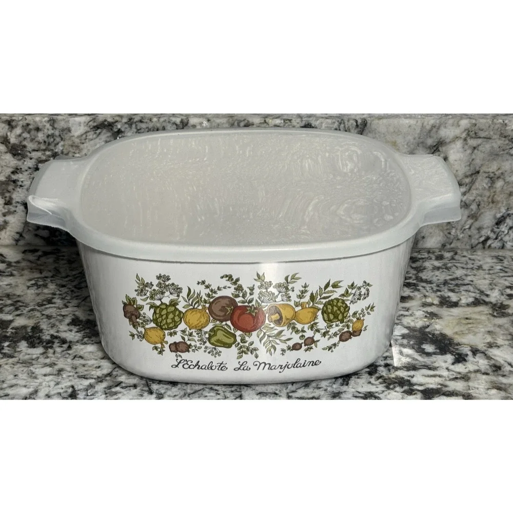 Corning Ware Spice of Life L'Echalote La Marjolaine A-3-B 3 Qt. Plastic Lid-READ